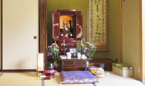 【大江町T様】初めてのお仏壇の購入でしたが、親切にアドバイスしていただき、一つ一つ決めることができました。